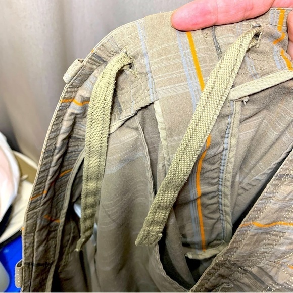 Retro Nike Bermuda Shorts 11" Mens Sz L Tan Plaid Flat Front Pocket Relax Fit - Picture 11 of 16